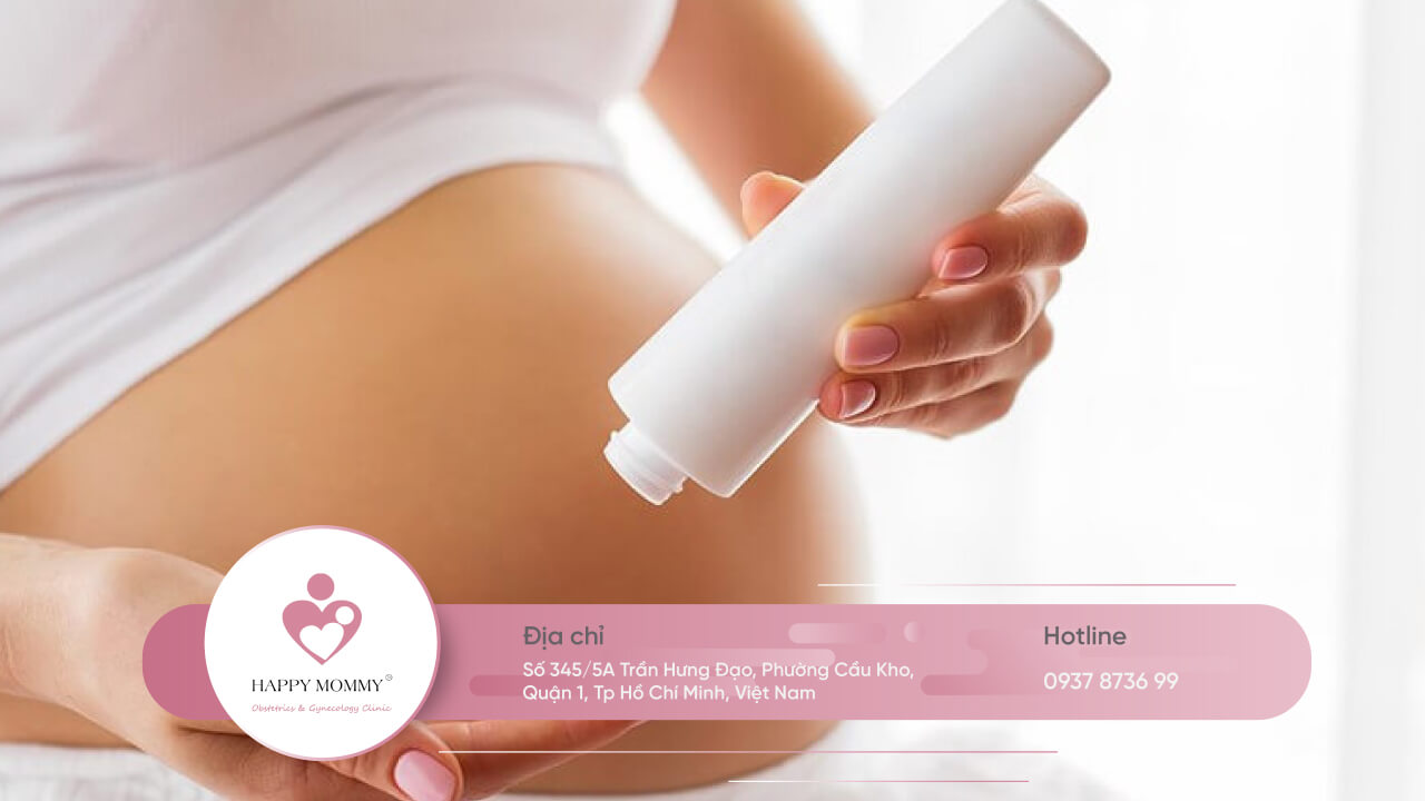 Trong quá trình mang thai, nhất là giai đoạn đầu mẹ bầu cần hạn chế sử dụng mỹ phẩm